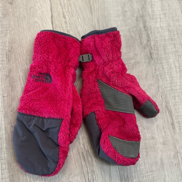 The North Face Women's Fleece Mittens - Pink and Grey - Picture 1 of 5